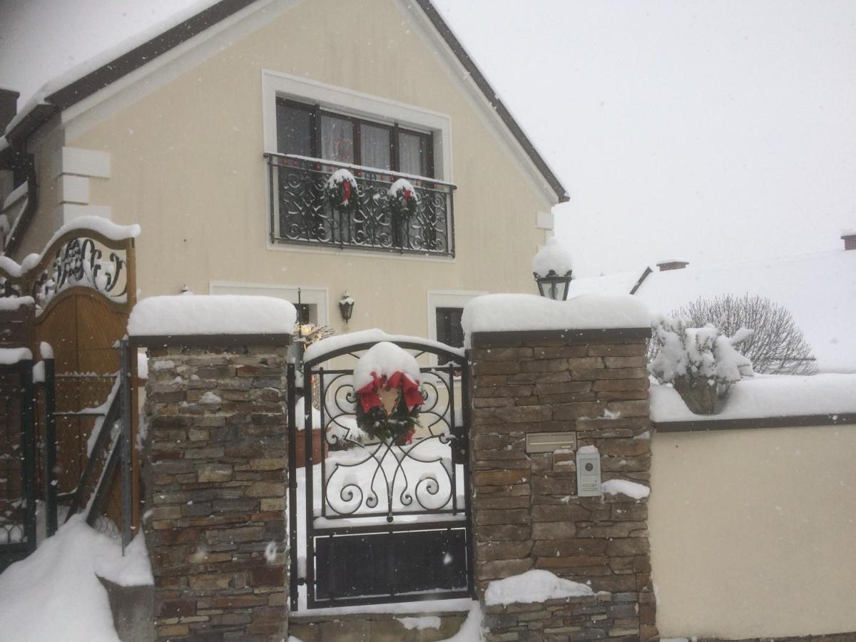 Pension Artstetten Exterior foto